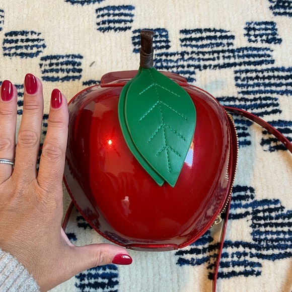 Amazon Handbags - Apple Shaped Crossbody Purse